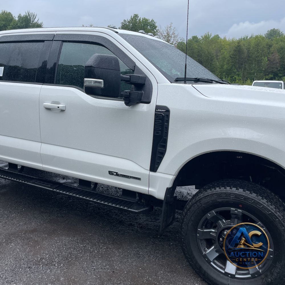 2024 Ford F250 S/D Lariat