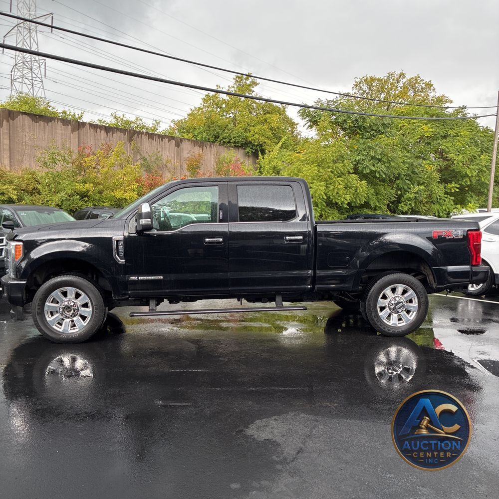 2019 Ford F250 S/D Platinum