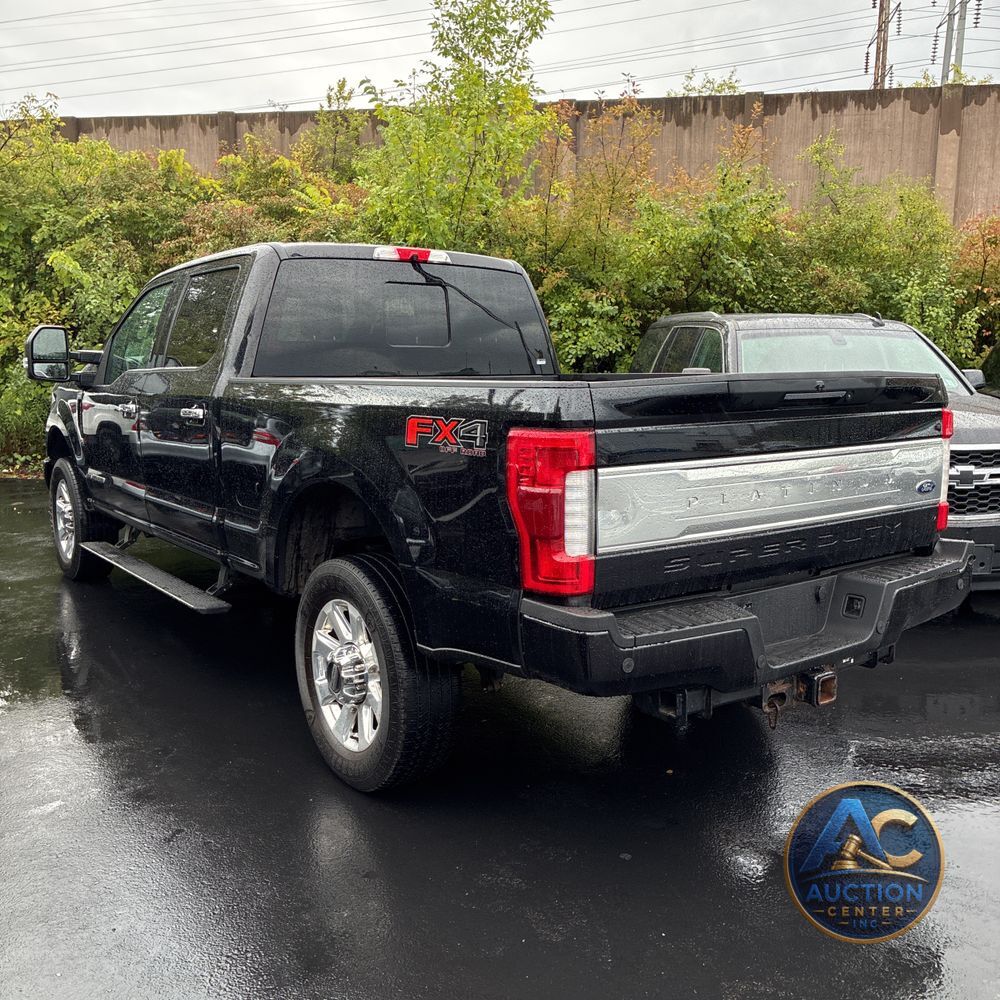 2019 Ford F250 S/D Platinum