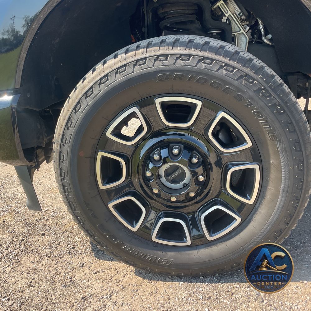 2025 Ford F-250 Super Duty Platinum