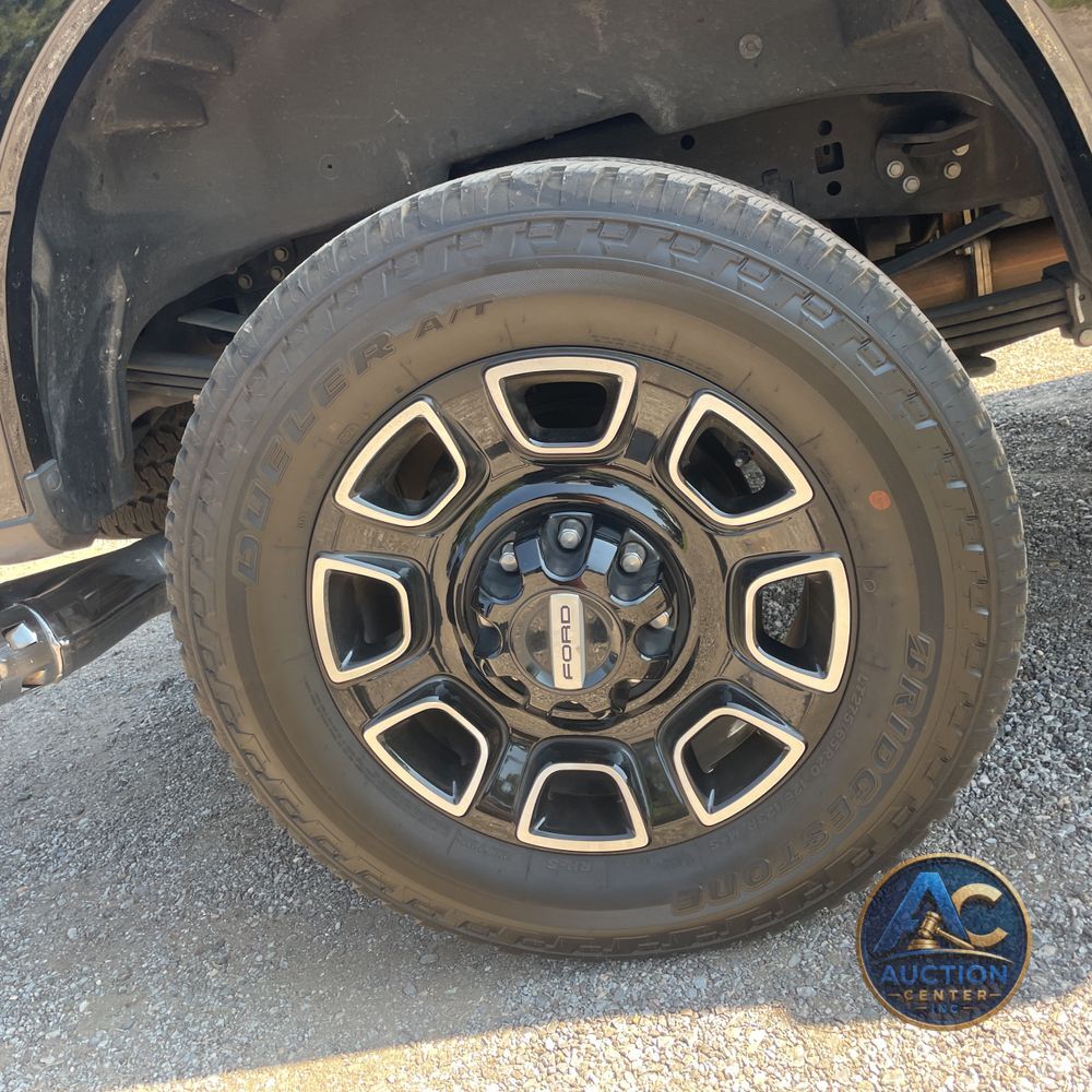 2025 Ford F-250 Super Duty Platinum