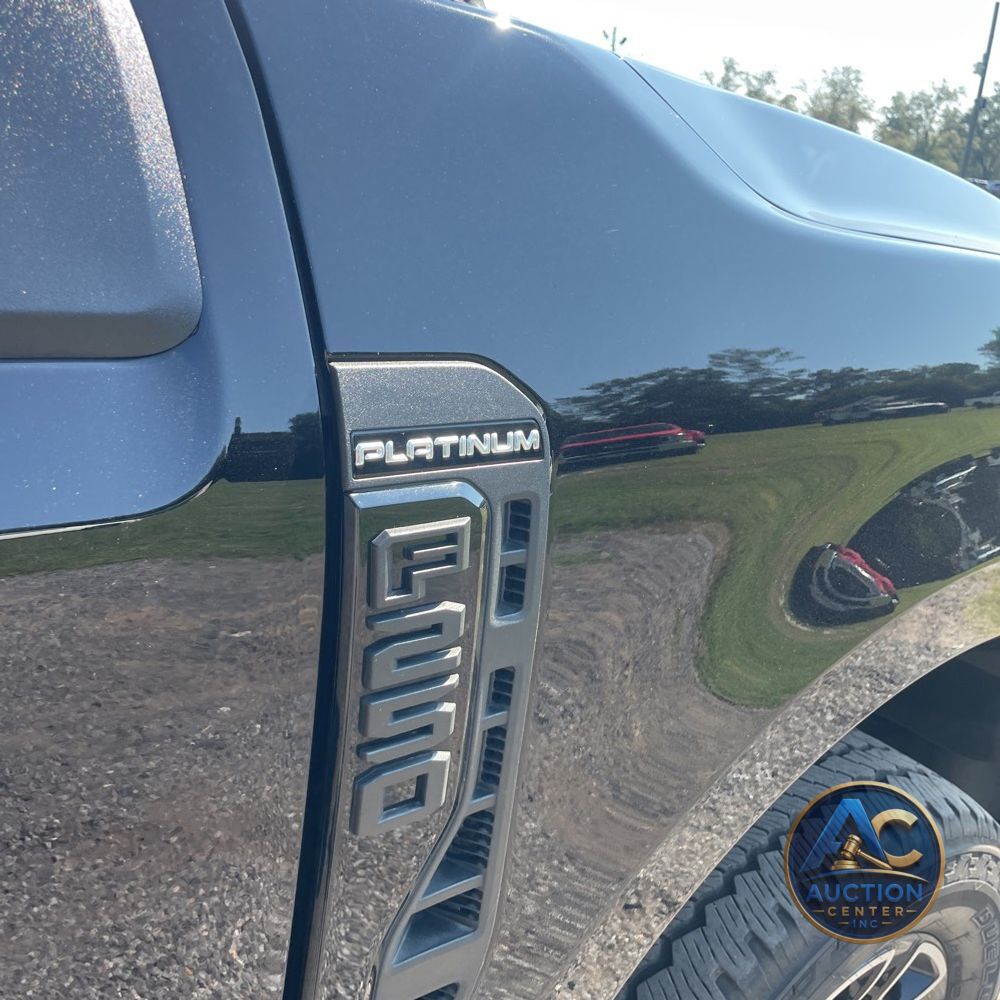 2025 Ford F-250 Super Duty Platinum