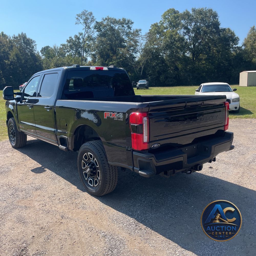 2025 Ford F-250 Super Duty Platinum