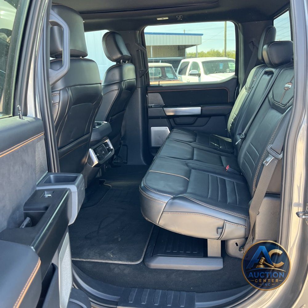 2024 Ford F-250 Super Duty Platinum