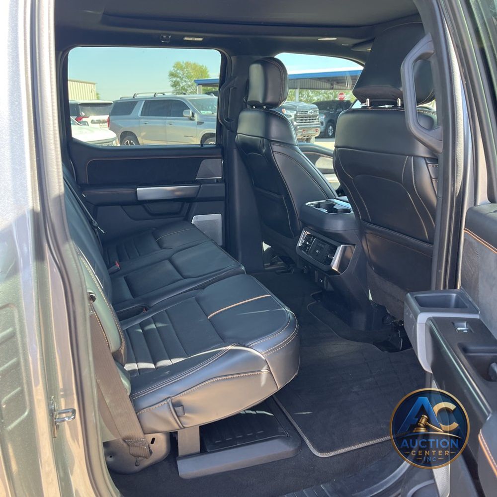 2024 Ford F-250 Super Duty Platinum