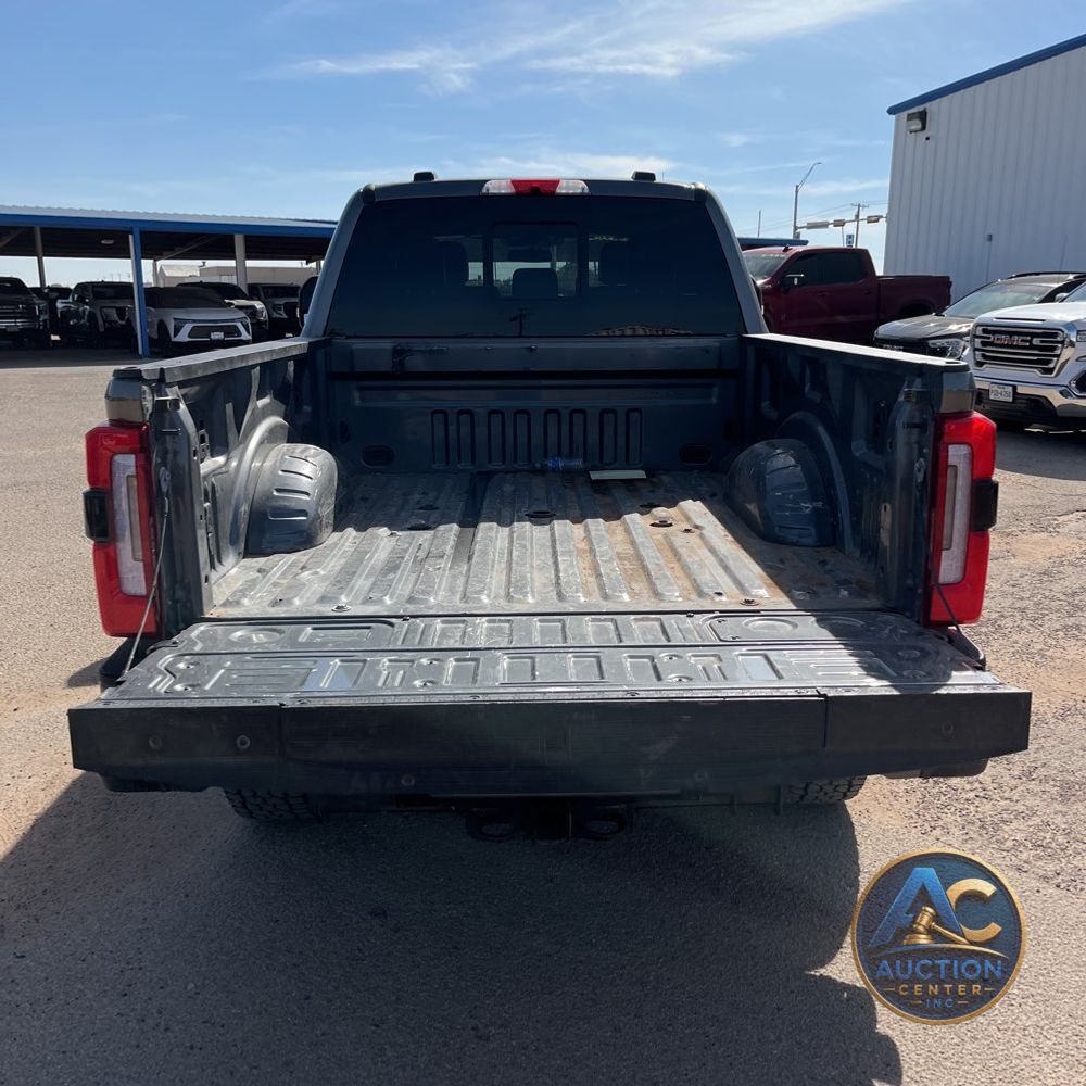 2024 Ford F-250 Super Duty Platinum