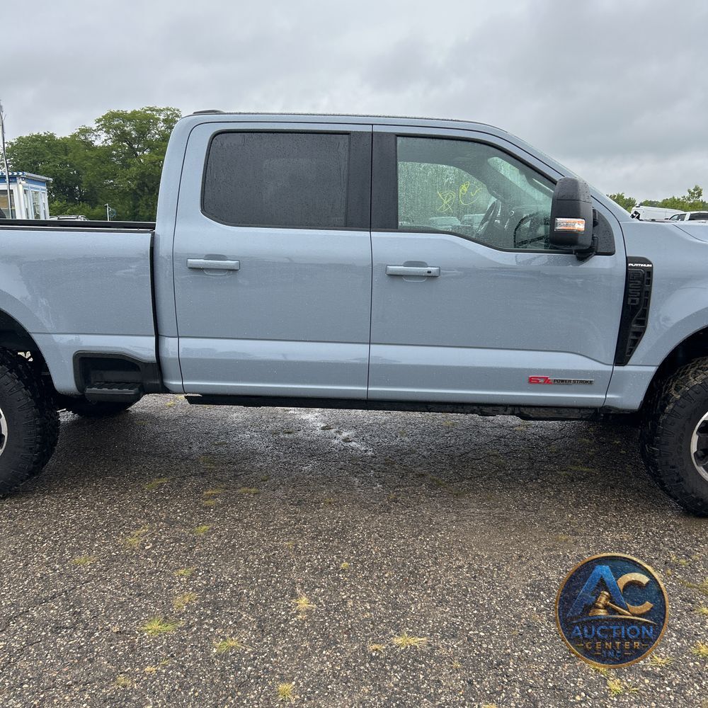 2025 Ford F250 S/D Platinum