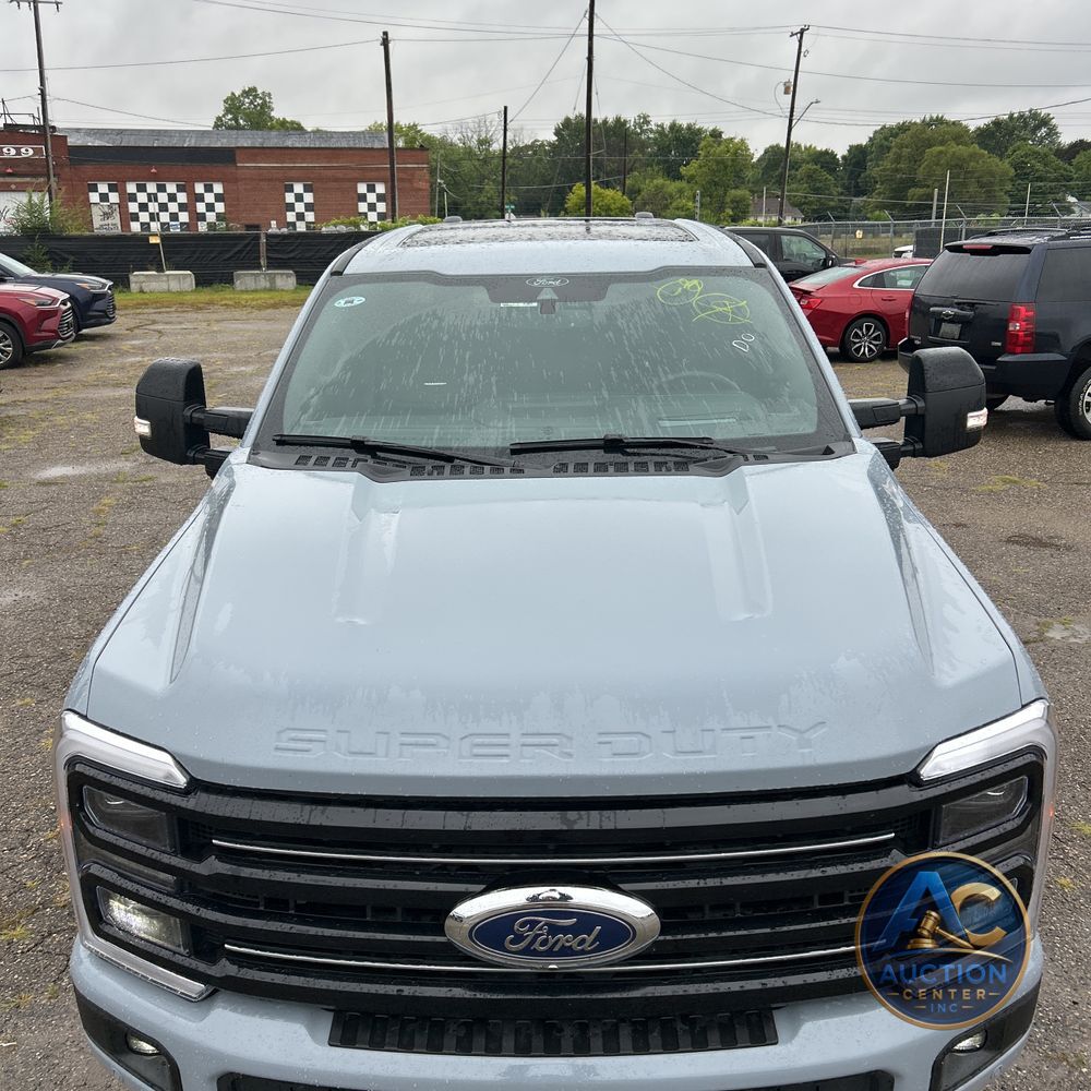 2025 Ford F250 S/D Platinum