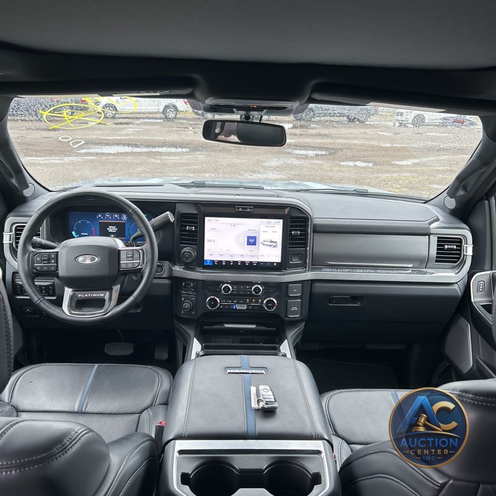 2025 Ford F250 S/D Platinum