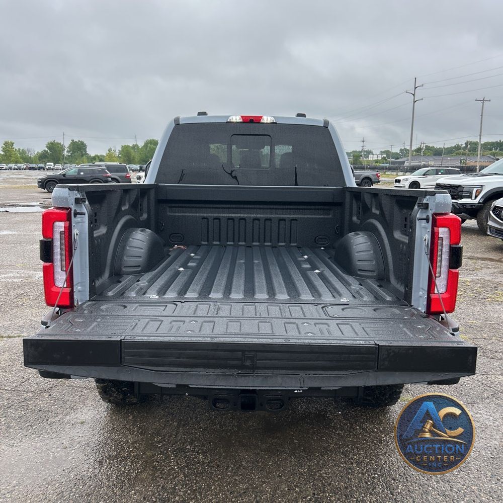 2025 Ford F250 S/D Platinum