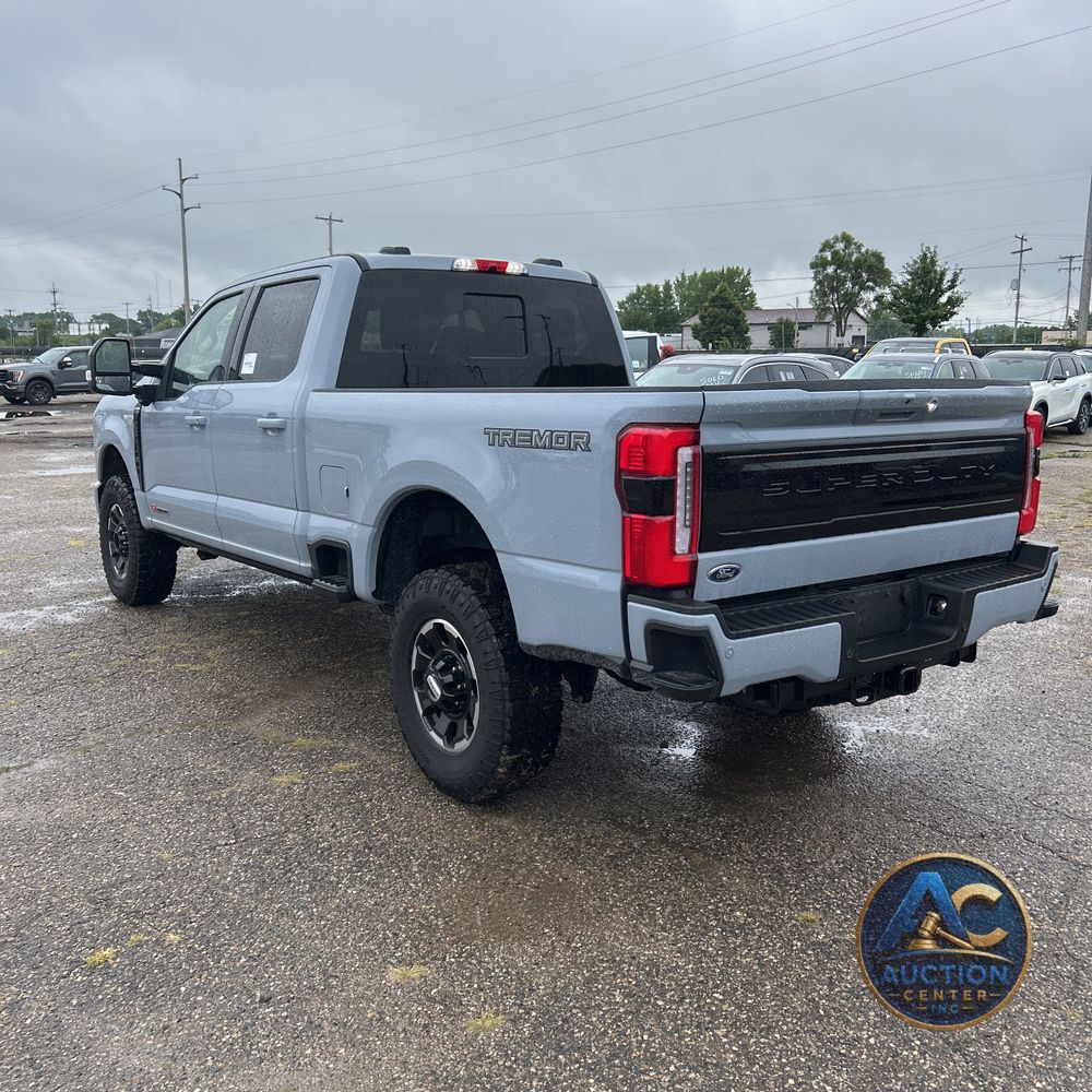 2025 Ford F250 S/D Platinum