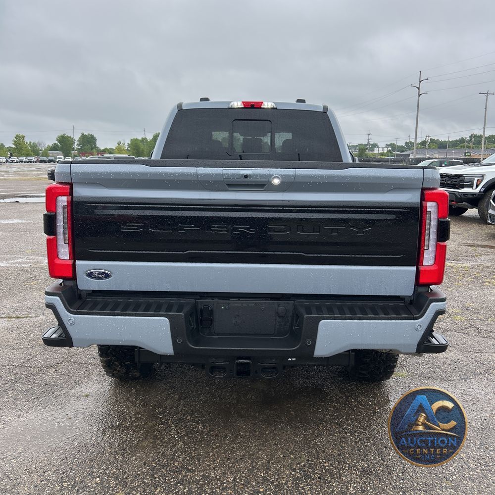 2025 Ford F250 S/D Platinum