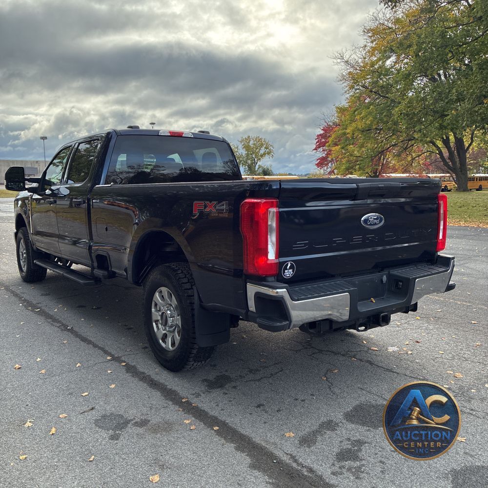 2023 Ford F250 S/D XLT