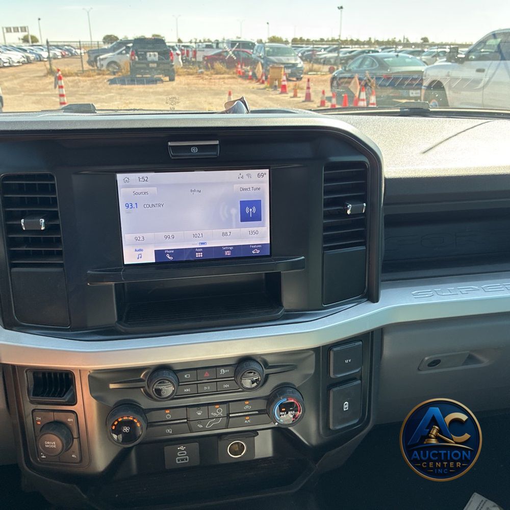 2025 Ford F-250 Super Duty XL