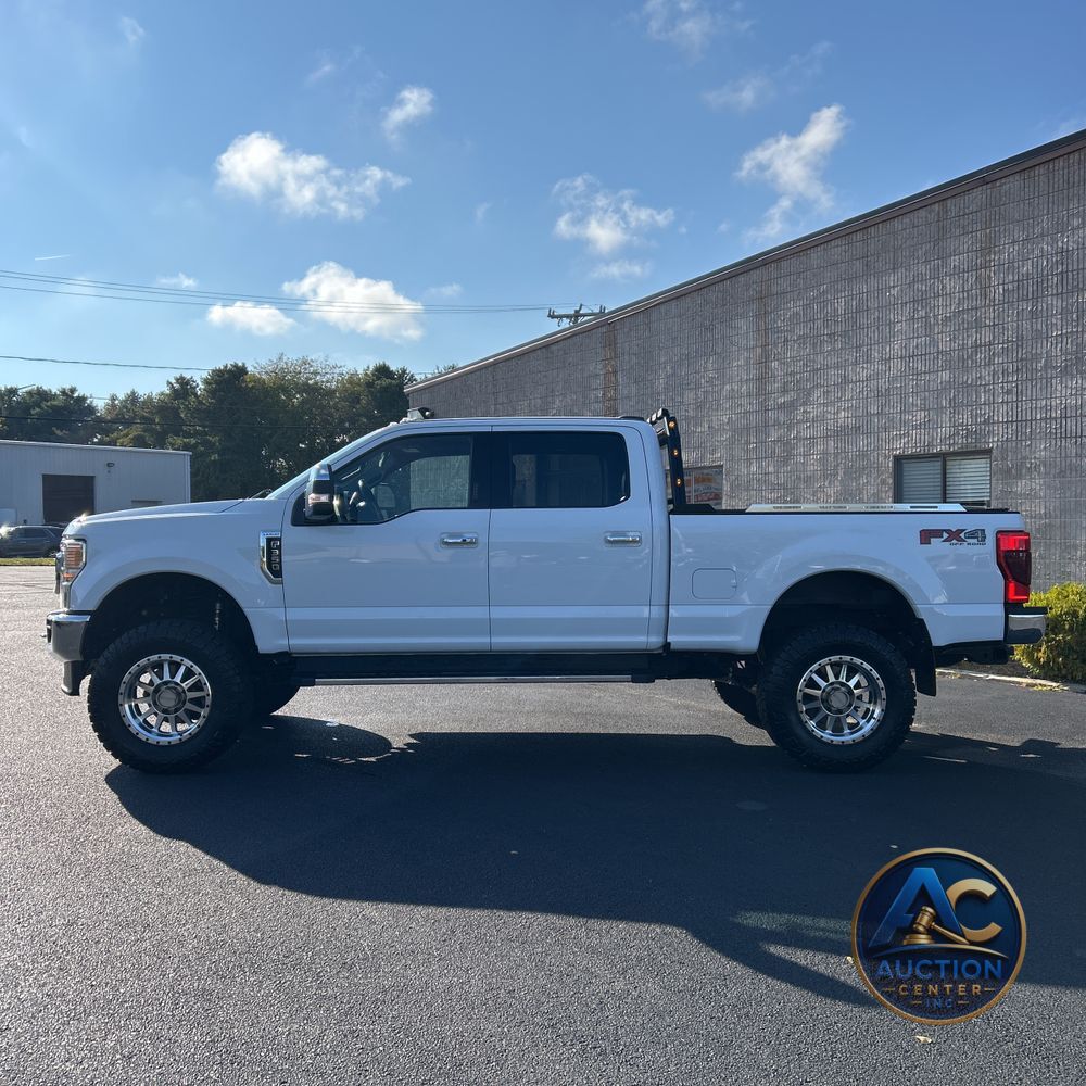 2022 Ford F-350 Super Duty Lariat