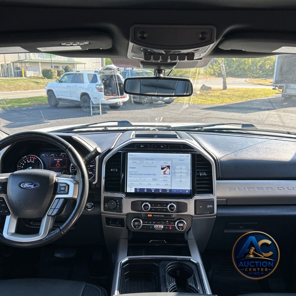 2022 Ford F-350 Super Duty Lariat
