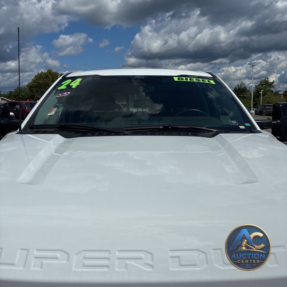 2024 Ford F350 S/D Lariat