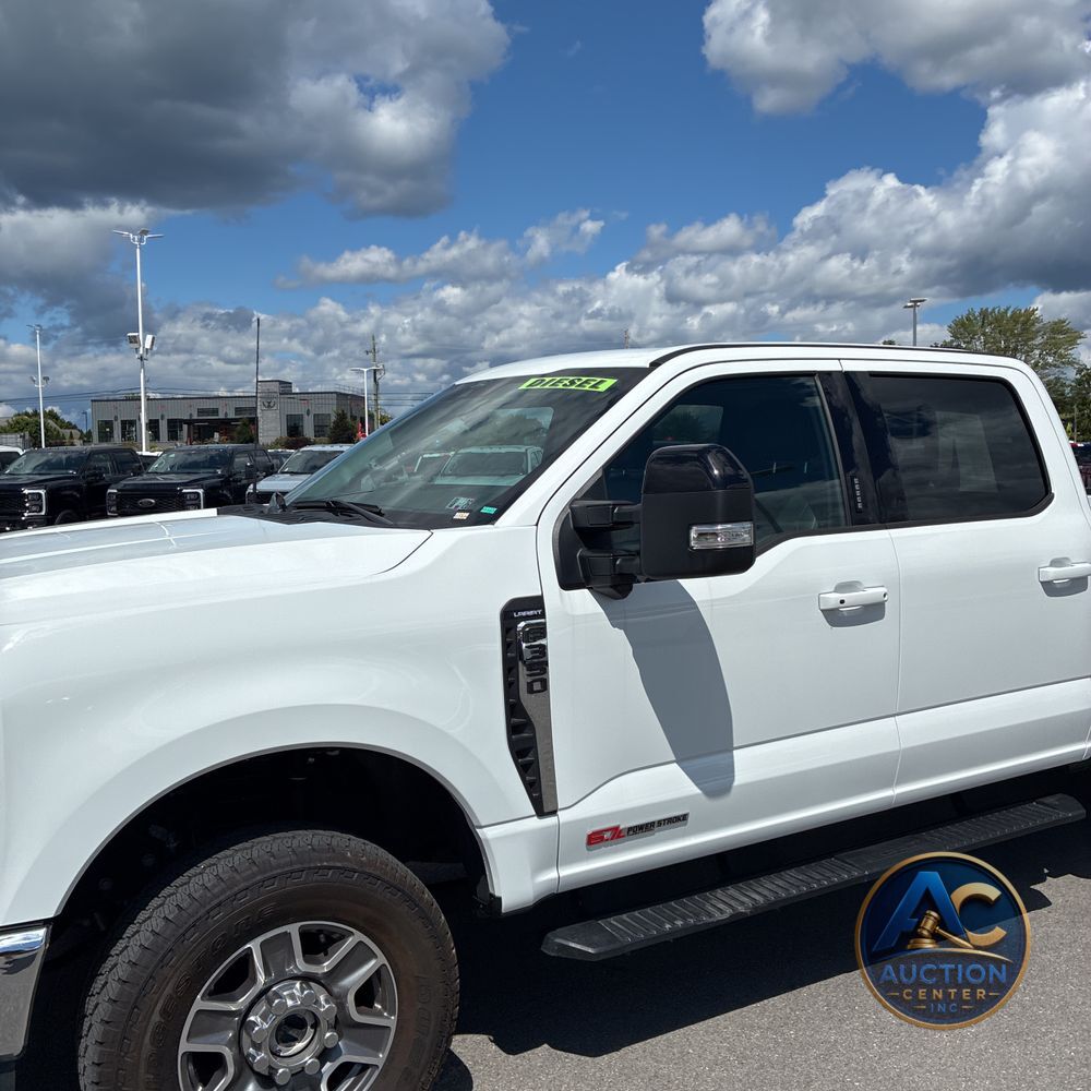 2024 Ford F350 S/D Lariat