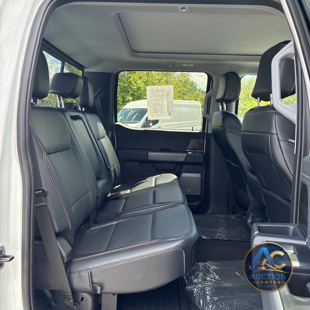 2024 Ford F350 S/D Lariat