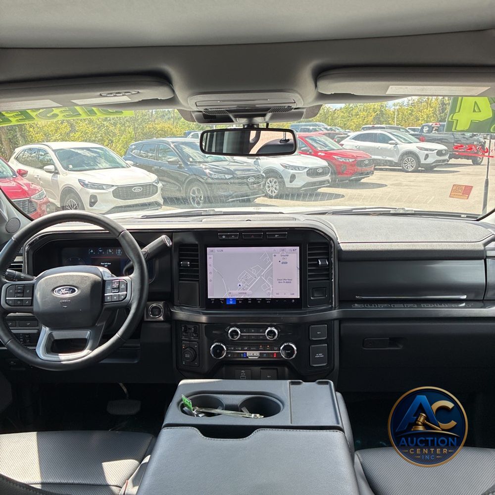 2024 Ford F350 S/D Lariat