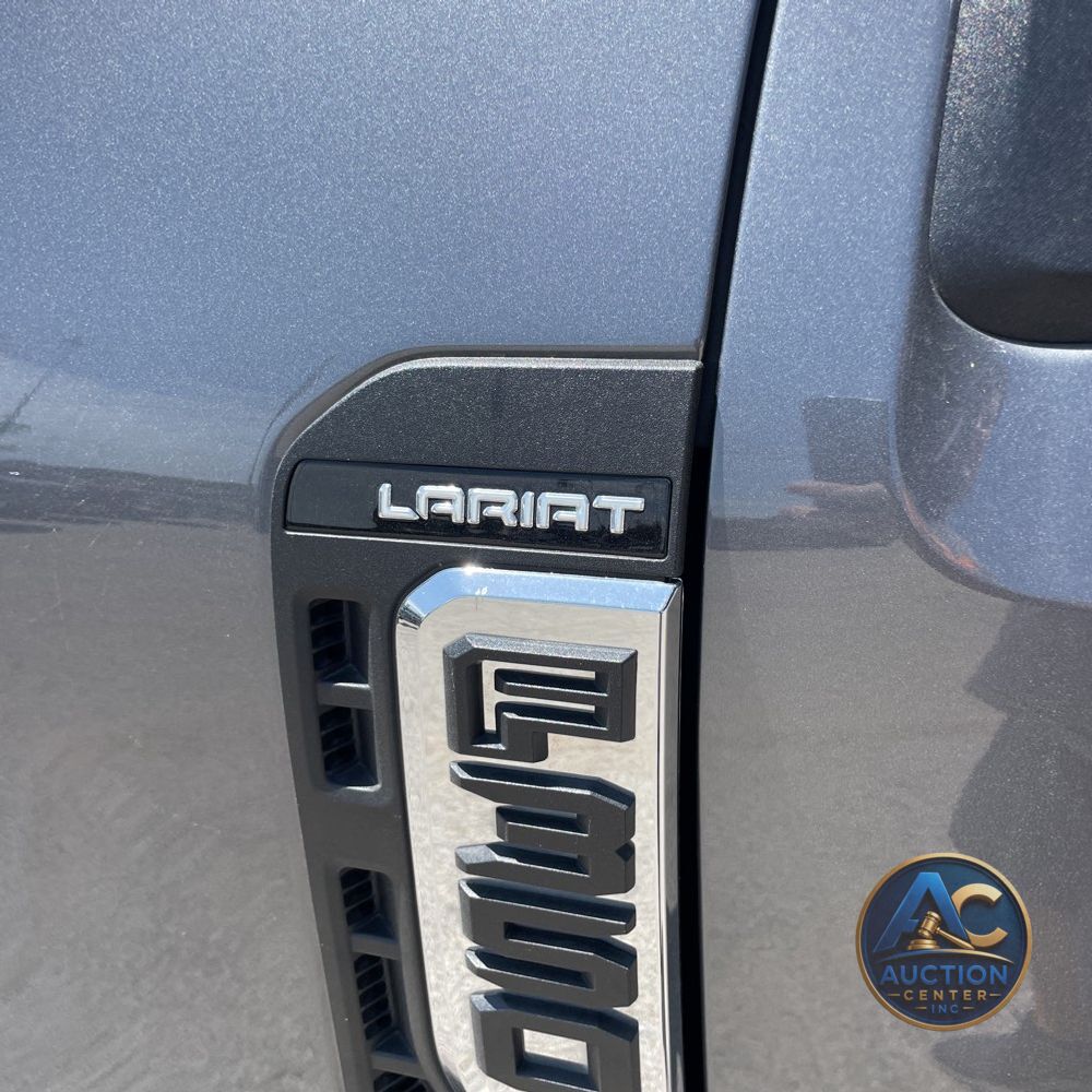 2024 Ford F-350 Super Duty Lariat