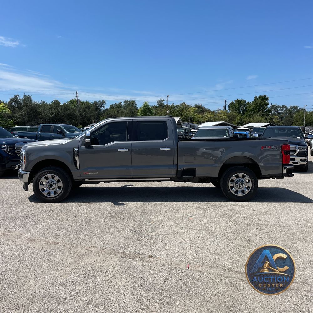2024 Ford F-350 Super Duty Lariat