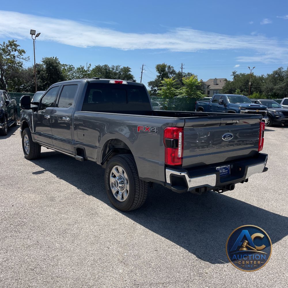 2024 Ford F-350 Super Duty Lariat