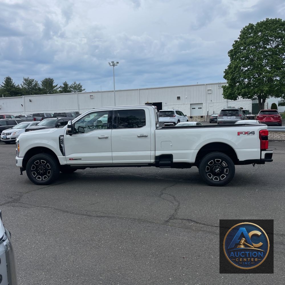 2023 Ford F-350 Super Duty Platinum