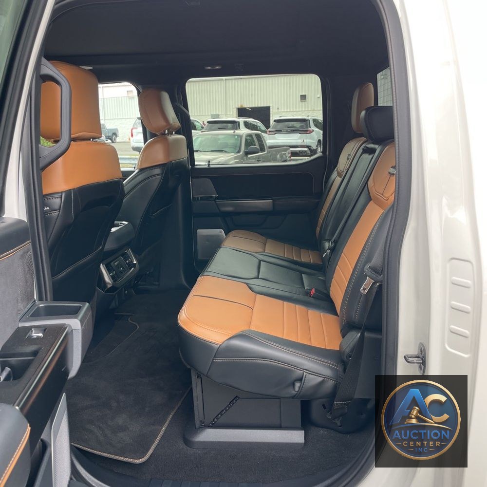 2023 Ford F-350 Super Duty Platinum