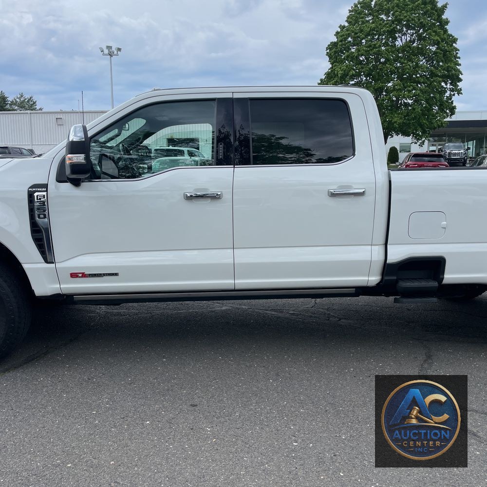 2023 Ford F-350 Super Duty Platinum