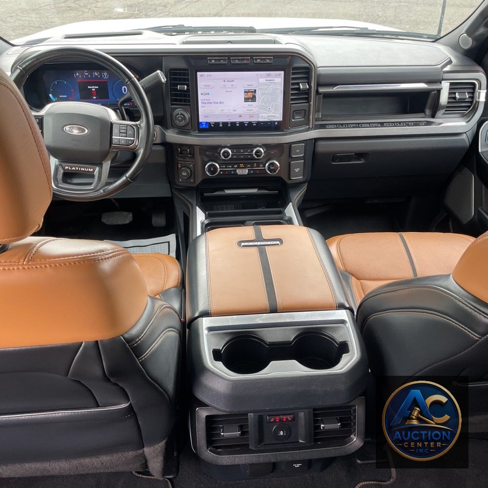 2023 Ford F-350 Super Duty Platinum