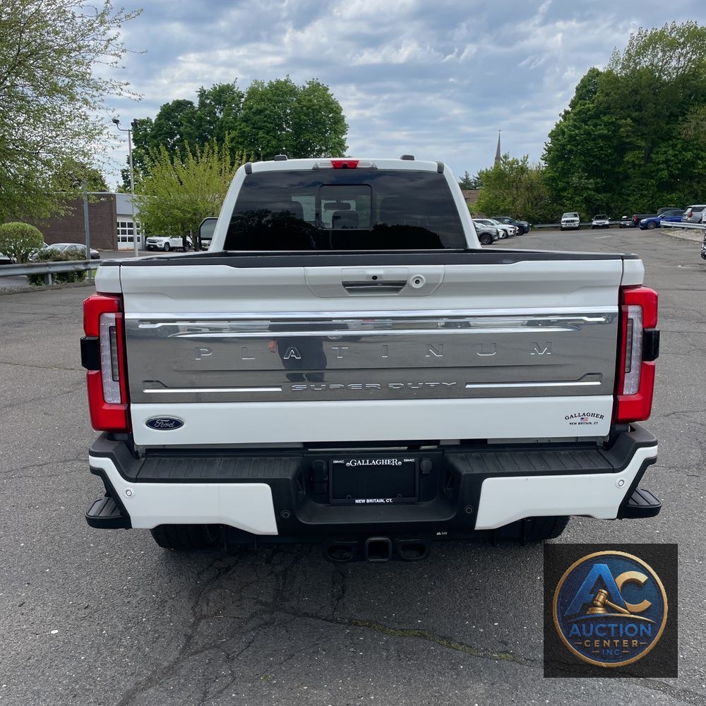 2023 Ford F-350 Super Duty Platinum