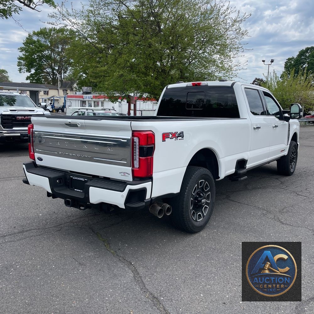 2023 Ford F-350 Super Duty Platinum