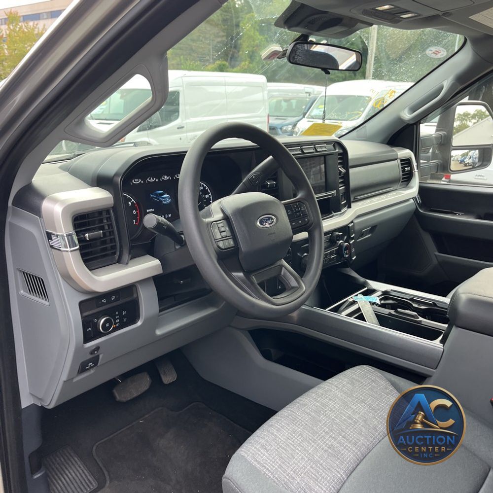 2024 Ford F-350 Super Duty XLT