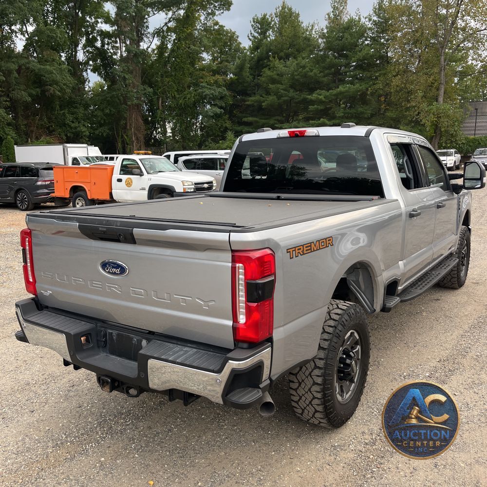 2024 Ford F-350 Super Duty XLT
