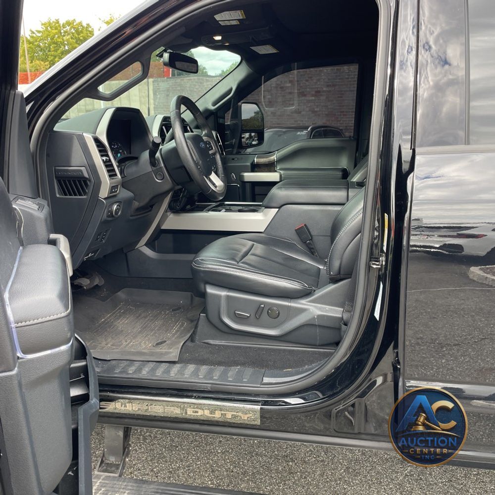 2022 Ford F-350 Super Duty Lariat