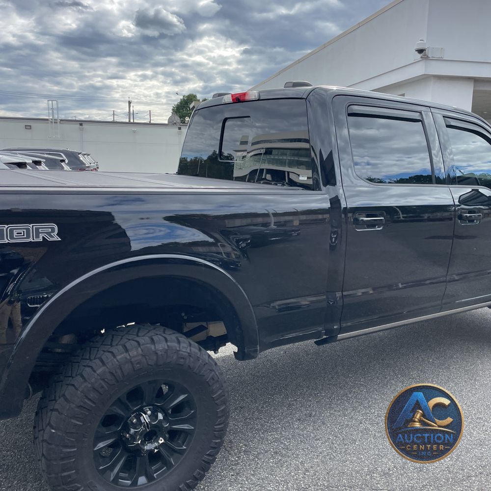 2022 Ford F-350 Super Duty Lariat