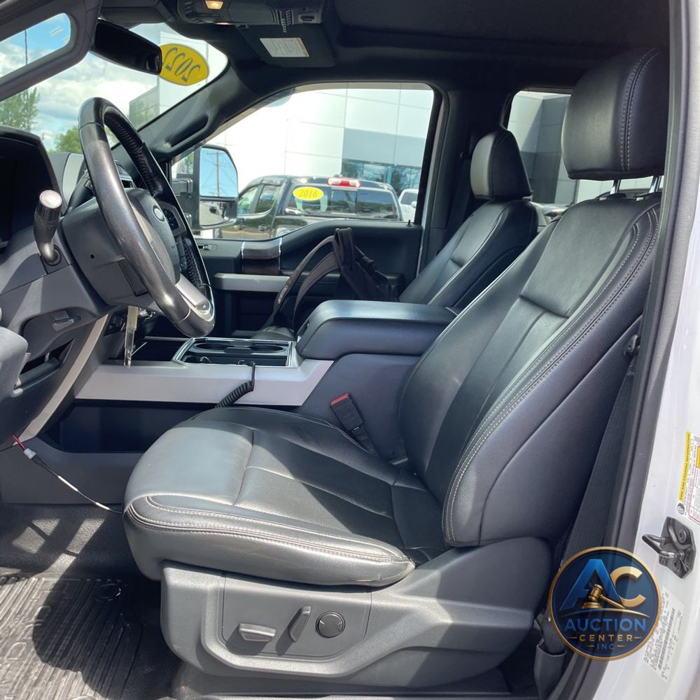 2022 Ford F-350 Super Duty Lariat