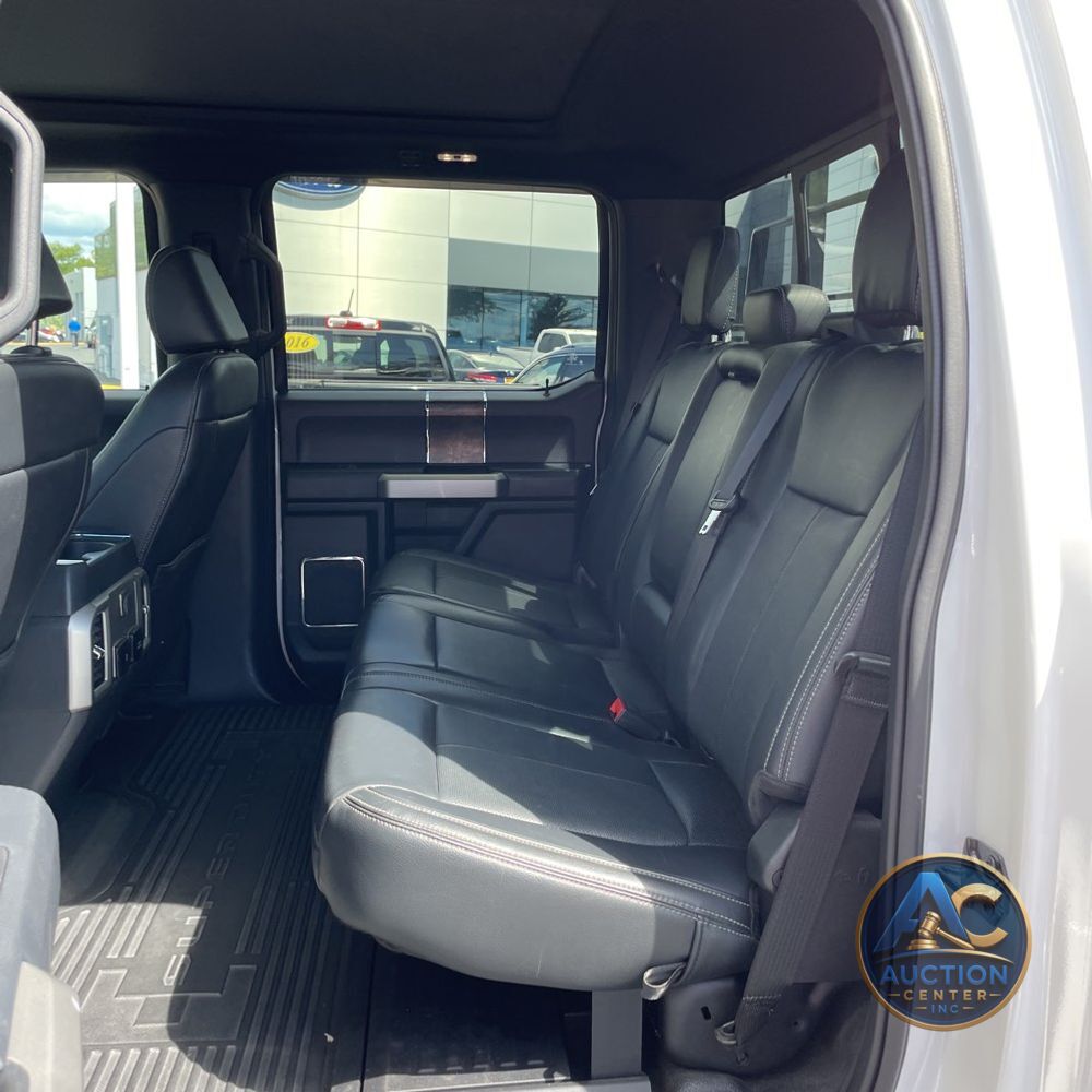 2022 Ford F-350 Super Duty Lariat