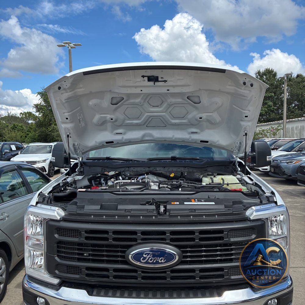 2024 Ford F-350 Super Duty XL