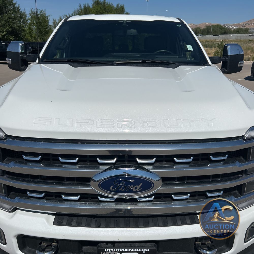 2023 Ford F350 S/D Platinum