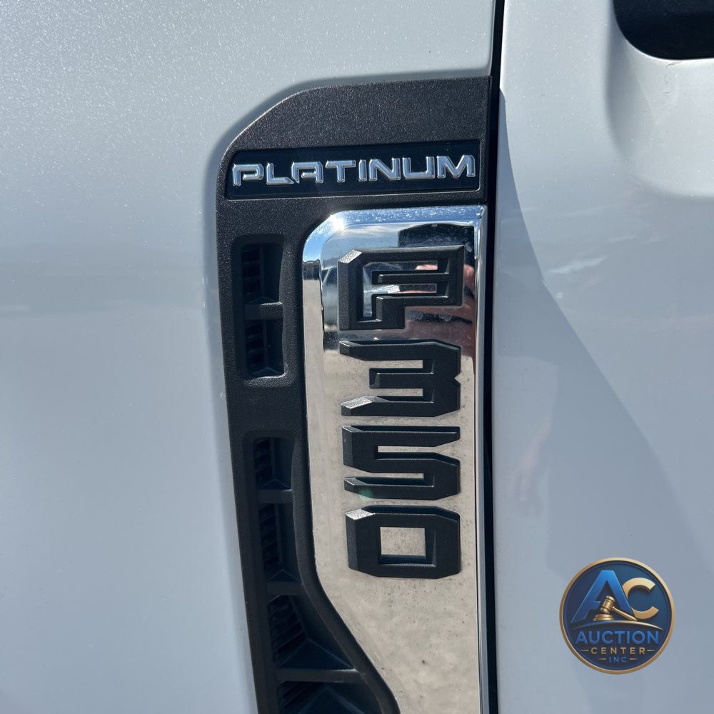 2023 Ford F350 S/D Platinum