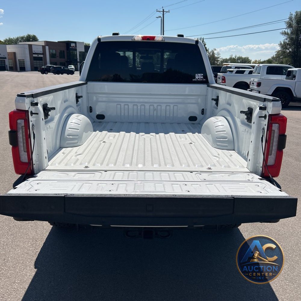2023 Ford F350 S/D Platinum
