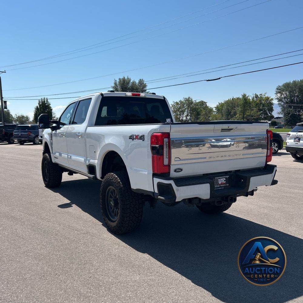 2023 Ford F350 S/D Platinum