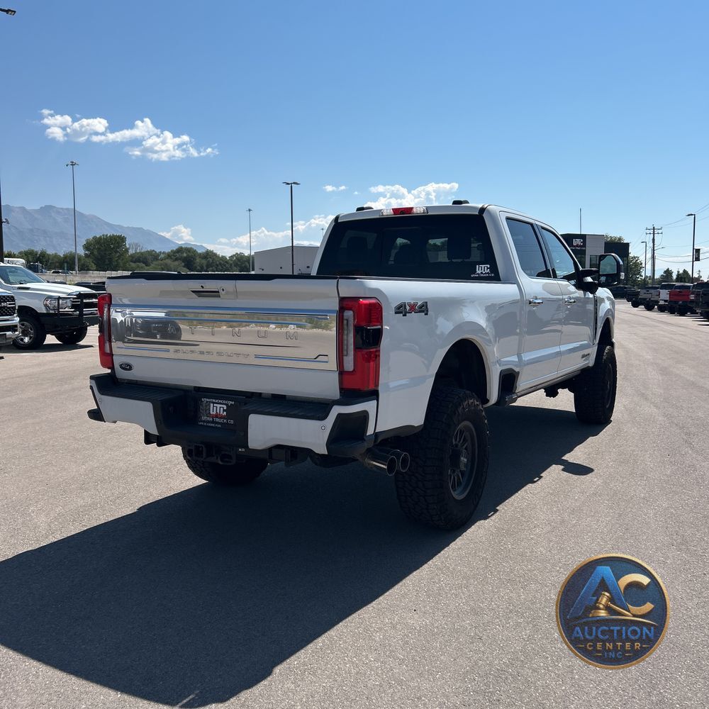 2023 Ford F350 S/D Platinum