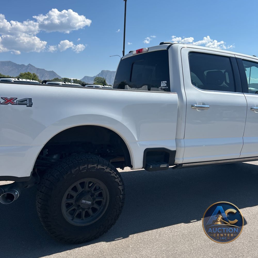 2023 Ford F350 S/D Platinum