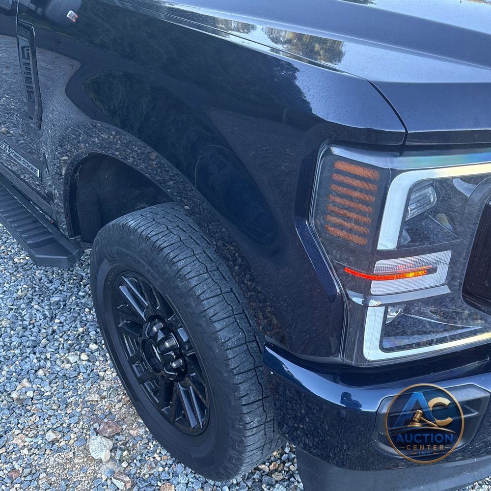 2022 Ford F-350 Super Duty Lariat