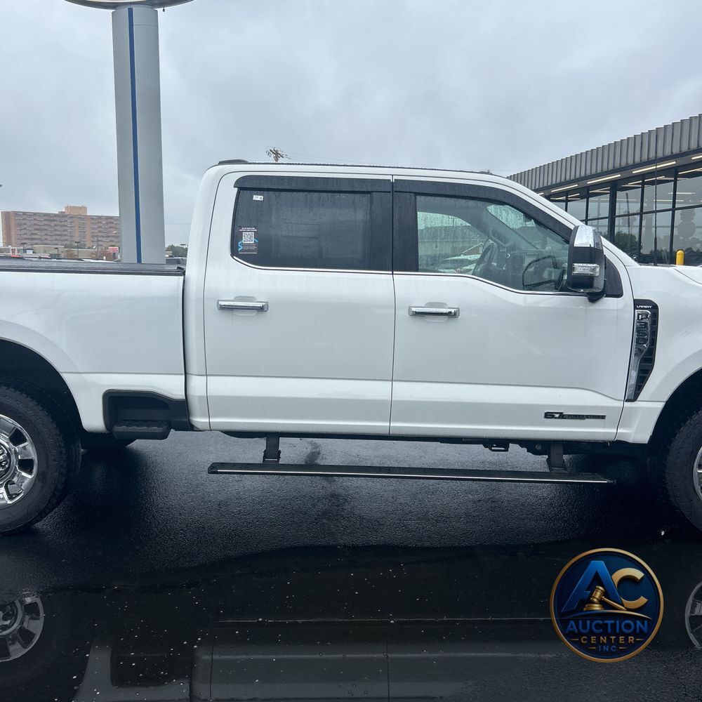 2025 Ford F-350 Super Duty Lariat