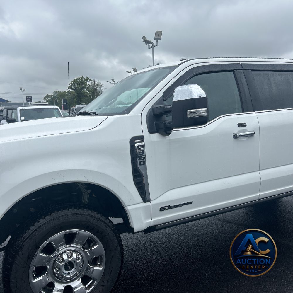 2025 Ford F-350 Super Duty Lariat
