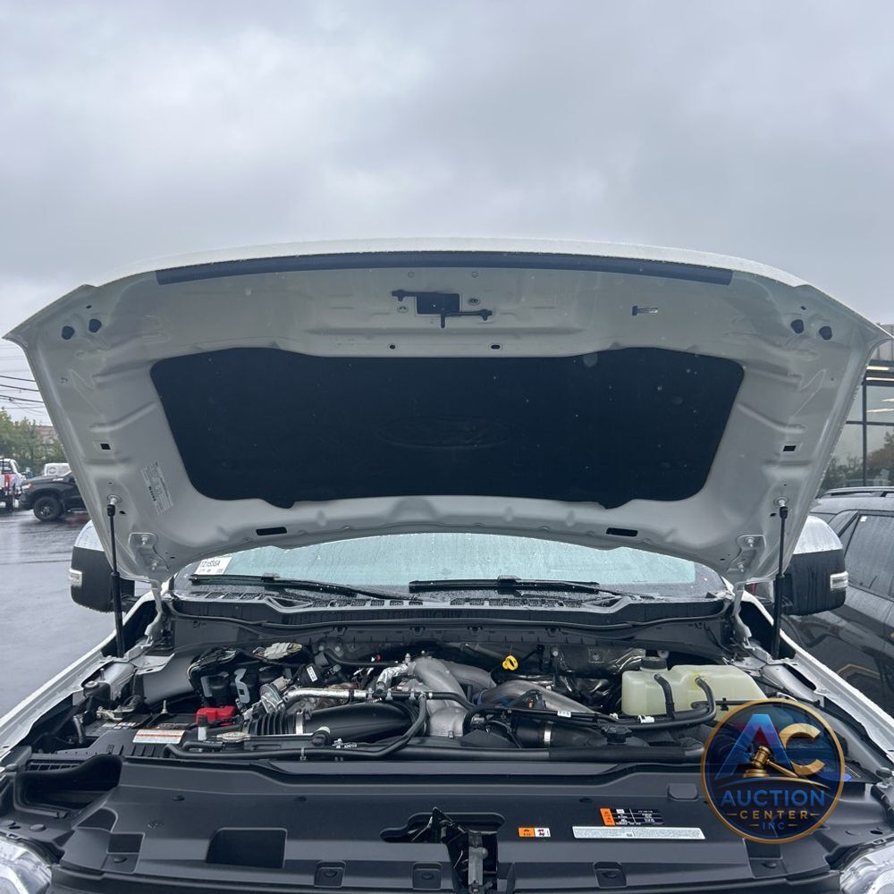 2025 Ford F-350 Super Duty Lariat
